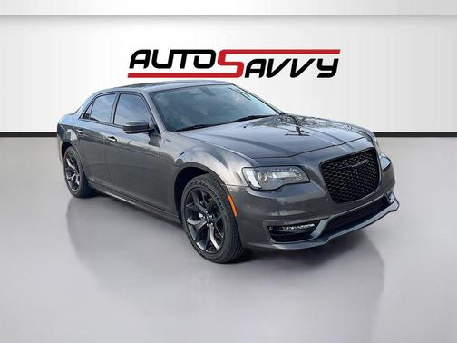 2023 Chrysler 300 Touring