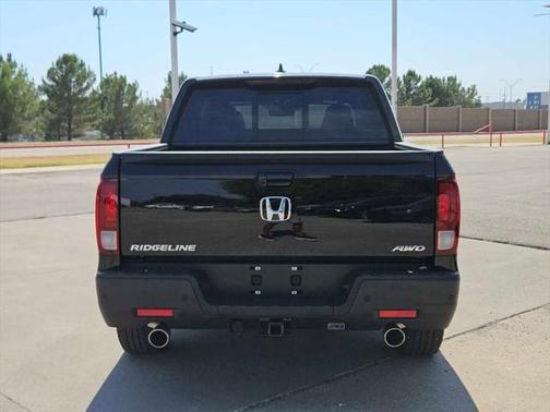 2022 Honda Ridgeline Black