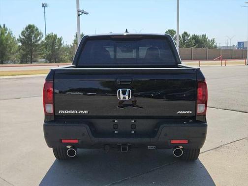 2022 Honda Ridgeline Black