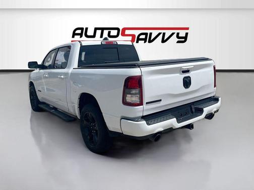 Bright White Clearcoat 2021 RAM 1500 Big Horn/Lone Star
