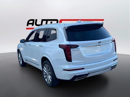 Crystal White Tricoat 2023 Cadillac XT6 Premium Luxury FWD