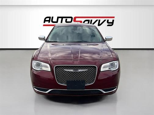2020 Chrysler 300 Touring