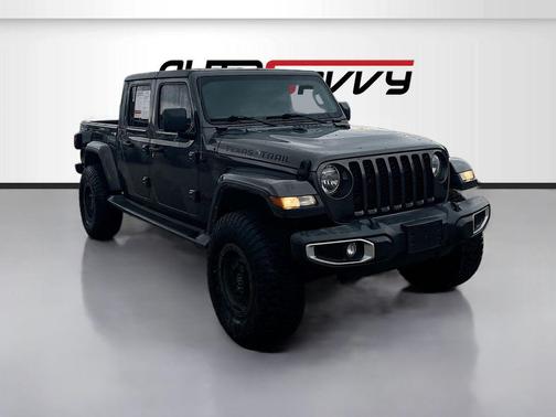 Granite Crystal Metallic Clearcoat 2023 Jeep Gladiator Texas Trail 4x4