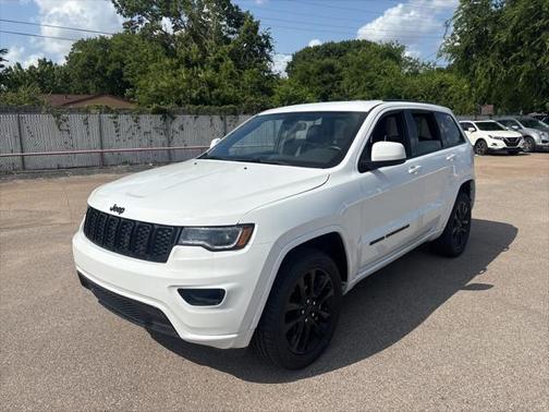 2022 Jeep Grand Cherokee Laredo