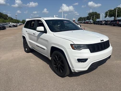 2022 Jeep Grand Cherokee Laredo