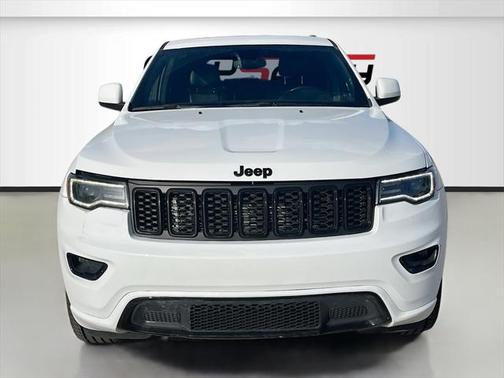2022 Jeep Grand Cherokee Laredo