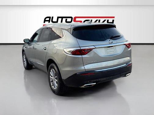 Moonstone Gray Metallic 2023 Buick Enclave Essence FWD