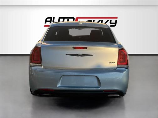 2021 Chrysler 300 Touring