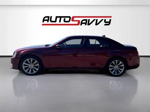 2023 Chrysler 300 Touring