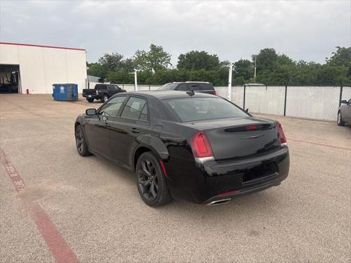 2021 Chrysler 300 S