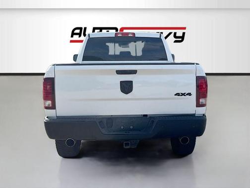 Bright White Clearcoat 2020 RAM 1500 Classic Warlock Quad Cab 4x4 6'4' Box