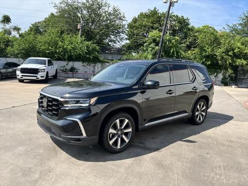 2023 Honda Pilot Touring 8-Passenger