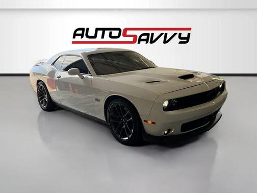 White Knuckle Clearcoat 2023 Dodge Challenger R/T Scat Pack