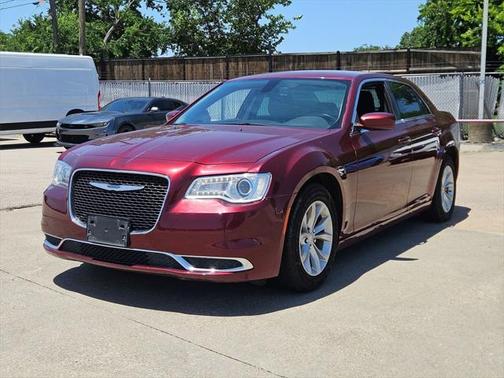 2021 Chrysler 300 Touring