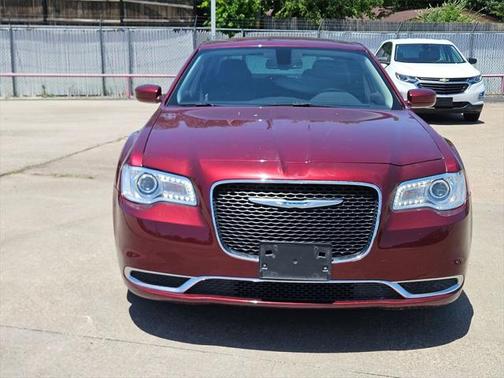 2021 Chrysler 300 Touring