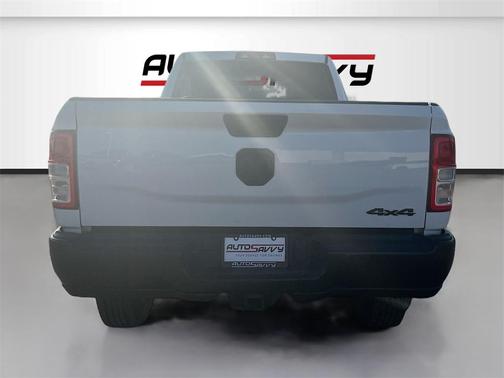 2023 RAM 2500 Tradesman Crew Cab 4x4 8' Box