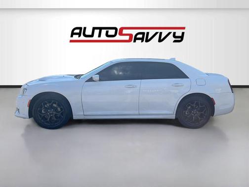 Bright White Clearcoat 2023 Chrysler 300 Touring