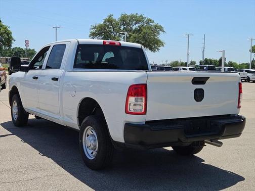 2024 RAM 2500 Tradesman Crew Cab 4x2 6'4' Box