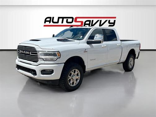 2023 RAM 3500 Laramie Crew Cab 4x4 6'4' Box