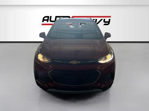 Cajun Red Tintcoat 2019 Chevrolet Trax LT