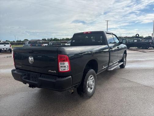 2022 RAM 2500 Big Horn Crew Cab 4x4 8' Box