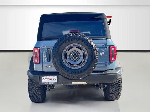AZURE GRAY MET TRI-COAT 2024 Ford Bronco Badlands