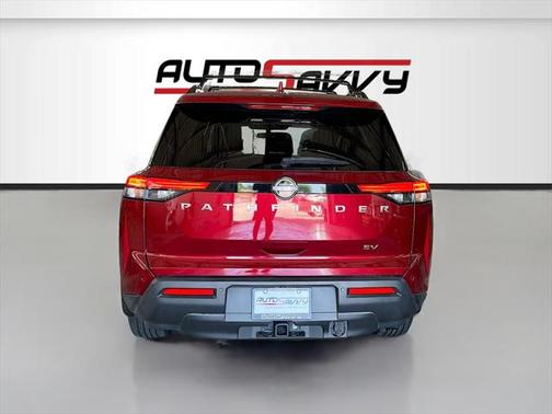 2022 Nissan Pathfinder SV 2WD