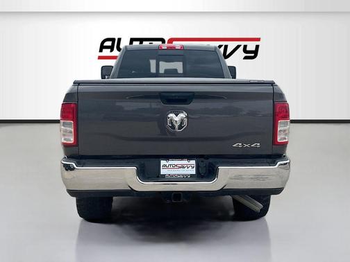 Granite Crystal Metallic Clearcoat 2024 RAM 2500 Tradesman Crew Cab 4x4 8' Box