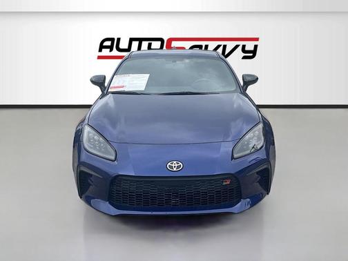 Trueno Blue 2025 Toyota GR86 Premium