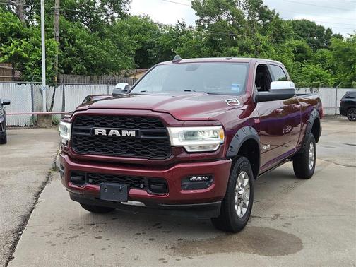 2019 RAM 2500 Laramie Crew Cab 4x4 6'4' Box
