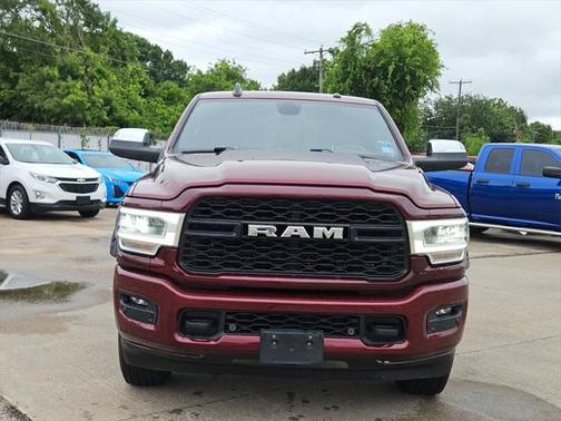 2019 RAM 2500 Laramie Crew Cab 4x4 6'4' Box