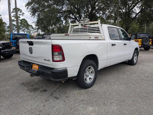 2023 RAM 1500 Tradesman Crew Cab 4x4 64' Box