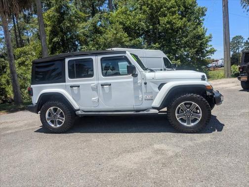 2018 Jeep Wrangler Unlimited Sahara 4x4