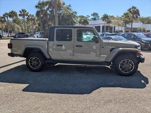 2022 Jeep Gladiator Overland 4x4