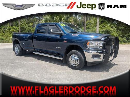 2022 RAM 3500 Big Horn Crew Cab 4x4 8 Box