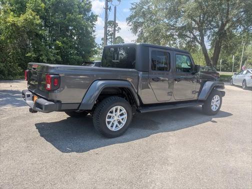2023 Jeep Gladiator Sport S