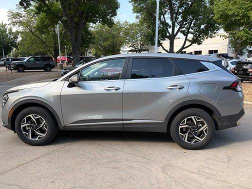 Steel Gray 2024 Kia Sportage LX
