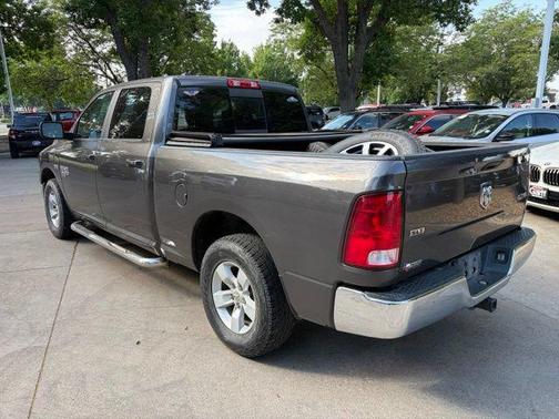 Granite Crystal Metallic Clearcoat 2019 RAM 1500 SLT