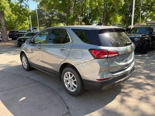 Sterling Gray Metallic 2024 Chevrolet Equinox 1LT