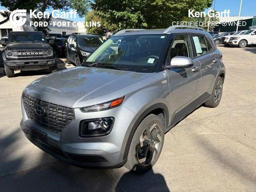 Shimmering Silver 2024 Hyundai VENUE SEL