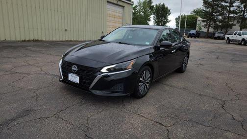 Super Black 2024 Nissan Altima 2.5 SV