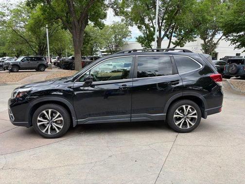 Crystal Black Silica 2020 Subaru Forester Limited
