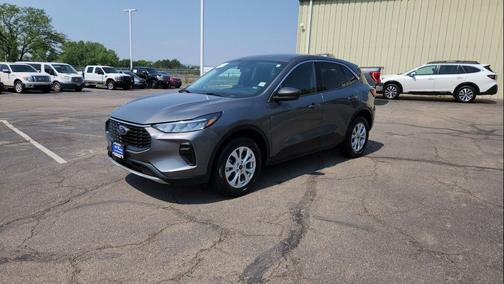 Carbonized Gray Metallic 2024 Ford Escape Active