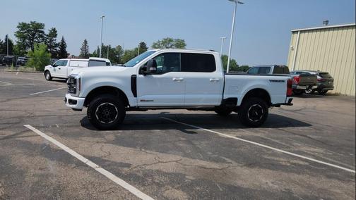 Star White Metallic Tri-Coat 2025 Ford F-250 Platinum