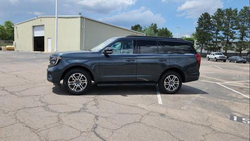 Blue Metallic 2025 Ford Expedition Active
