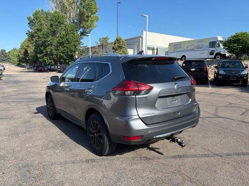 Gun Metallic 2017 Nissan Rogue SV