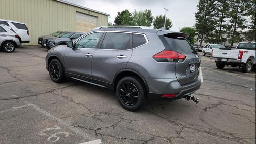 Gun Metallic 2017 Nissan Rogue SV