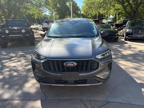 Carbonized Gray Metallic 2024 Ford Escape Active