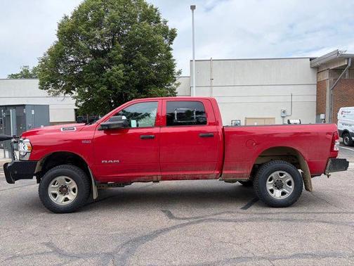 Flame Red Clearcoat 2022 RAM 2500 Tradesman Crew Cab 4x4 6'4' Box