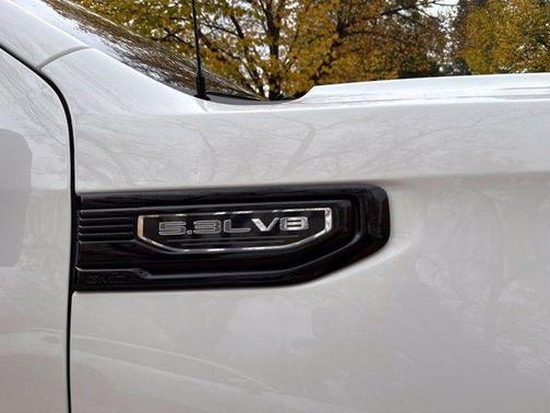 White 2023 GMC Sierra 1500 Elevation